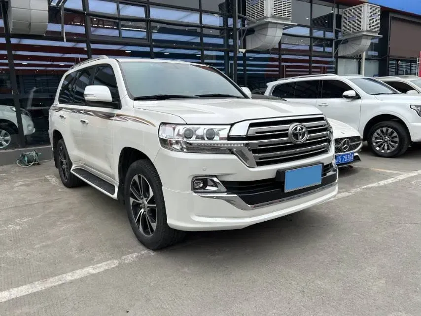 2019 Chevrolet Trax 1.0T 125HP L3 6AT,autocango,china used car exporter,china ev exporter,chinese used car exporter,chinese used ev exporter
