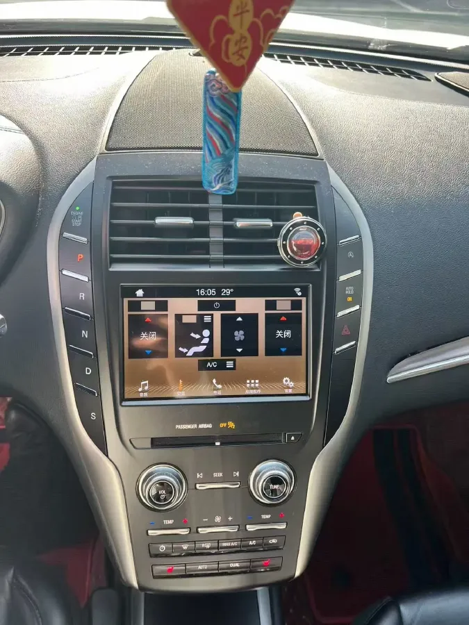 2019 Lincoln MKC 2.0T 203HP L4 6AT,autocango,china used car exporter,china ev exporter,chinese used car exporter,chinese used ev exporter