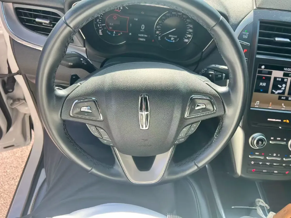 2019 Lincoln MKC 2.0T 203HP L4 6AT,autocango,china used car exporter,china ev exporter,chinese used car exporter,chinese used ev exporter