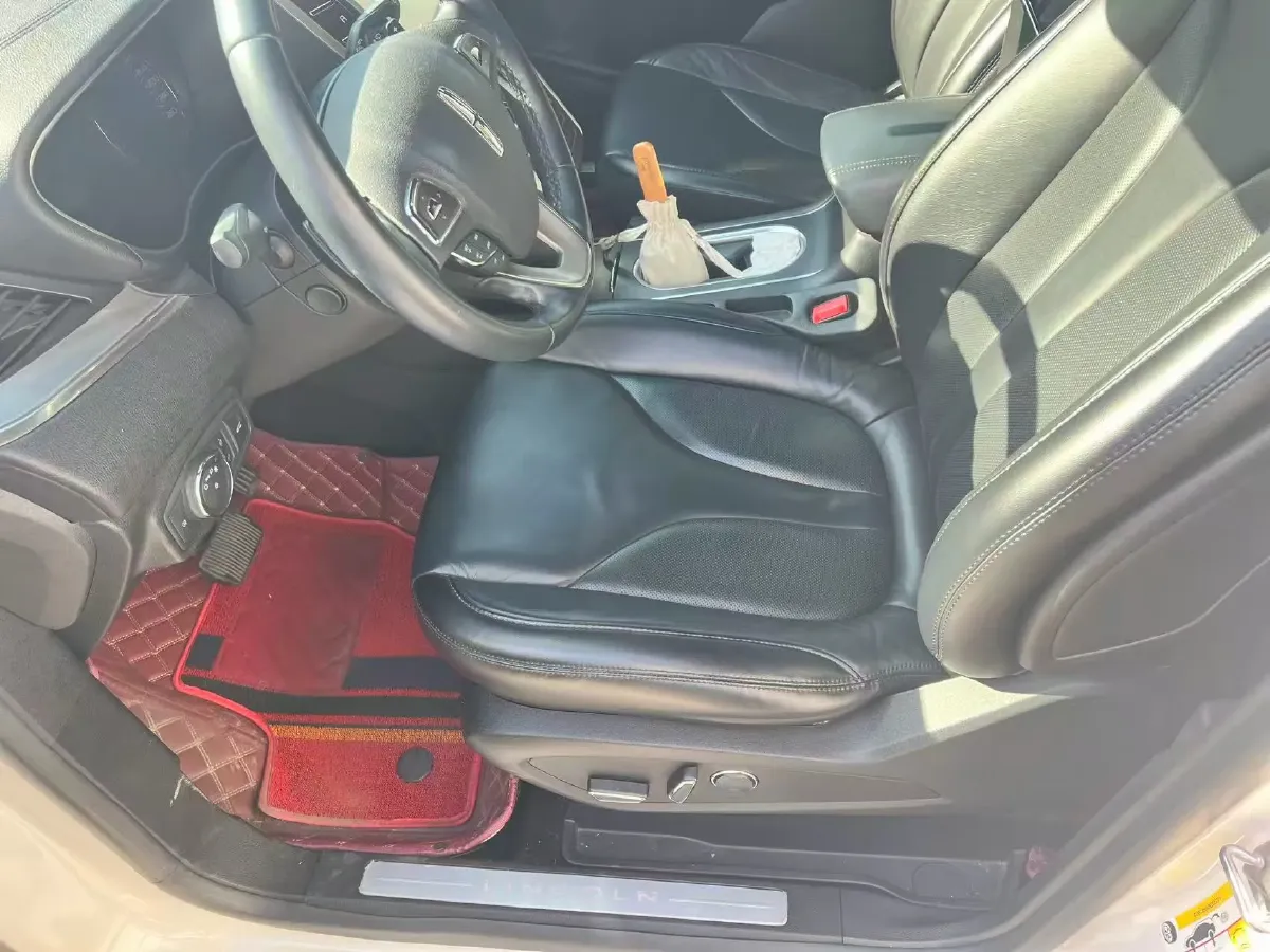 2019 Lincoln MKC 2.0T 203HP L4 6AT,autocango,china used car exporter,china ev exporter,chinese used car exporter,chinese used ev exporter