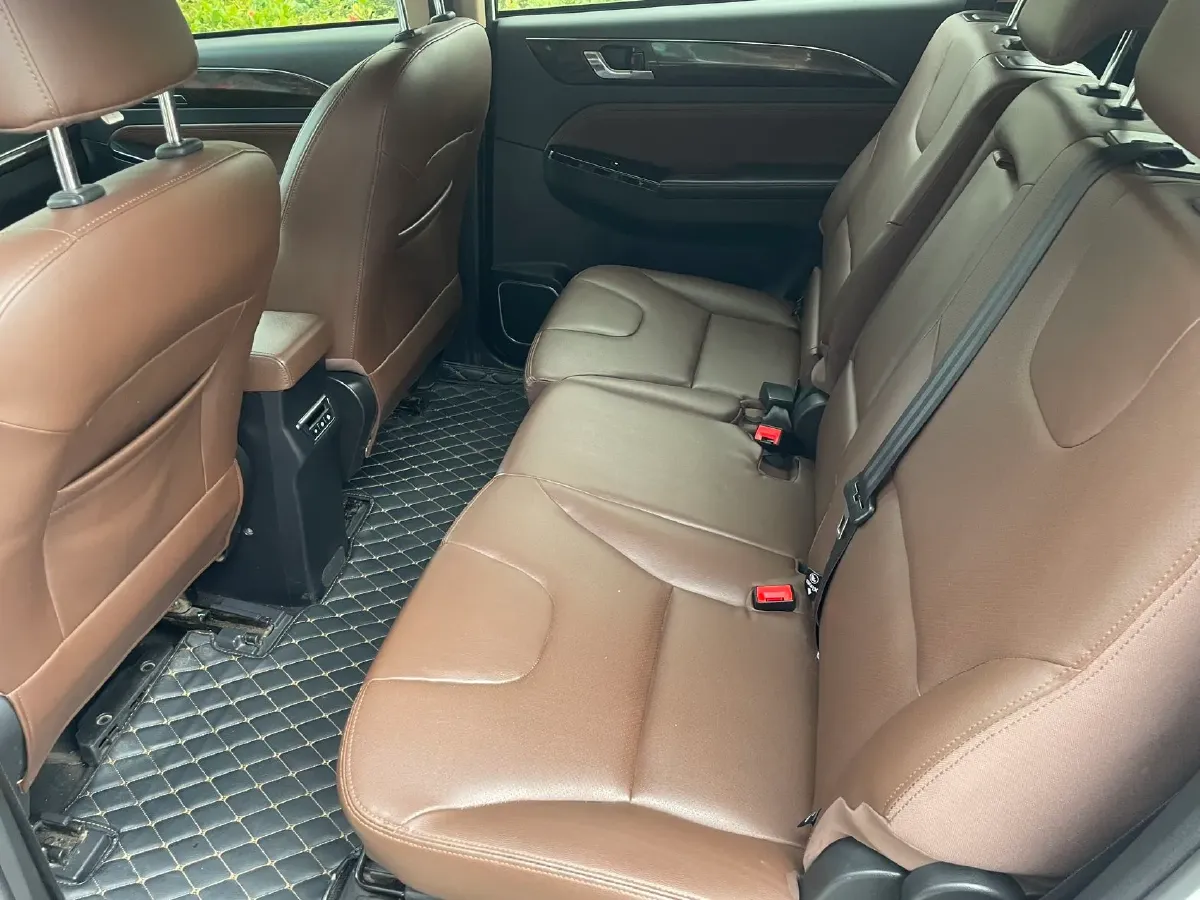 2017 LiFan XuanLang 1.8L 133HP L4 5MT,autocango,china used car exporter,china ev exporter,chinese used car exporter,chinese used ev exporter