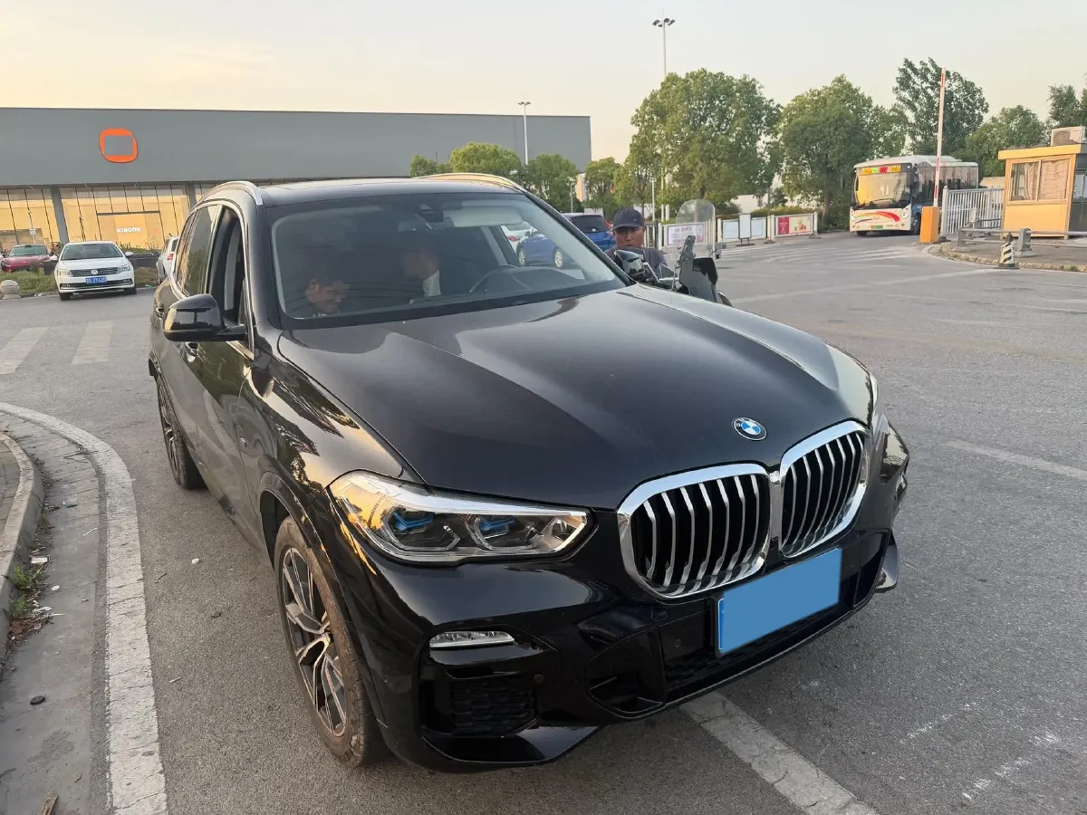 2019 BMW X5 2.0T 265HP L4 8AT,autocango,china used car exporter,china ev exporter,chinese used car exporter,chinese used ev exporter