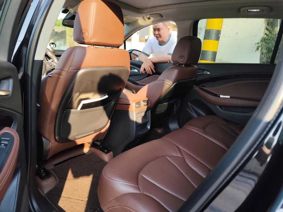 2020 Buick EnvisionPlus 2.0T 260HP L4 9AT,autocango,china used car exporter,china ev exporter,chinese used car exporter,chinese used ev exporter