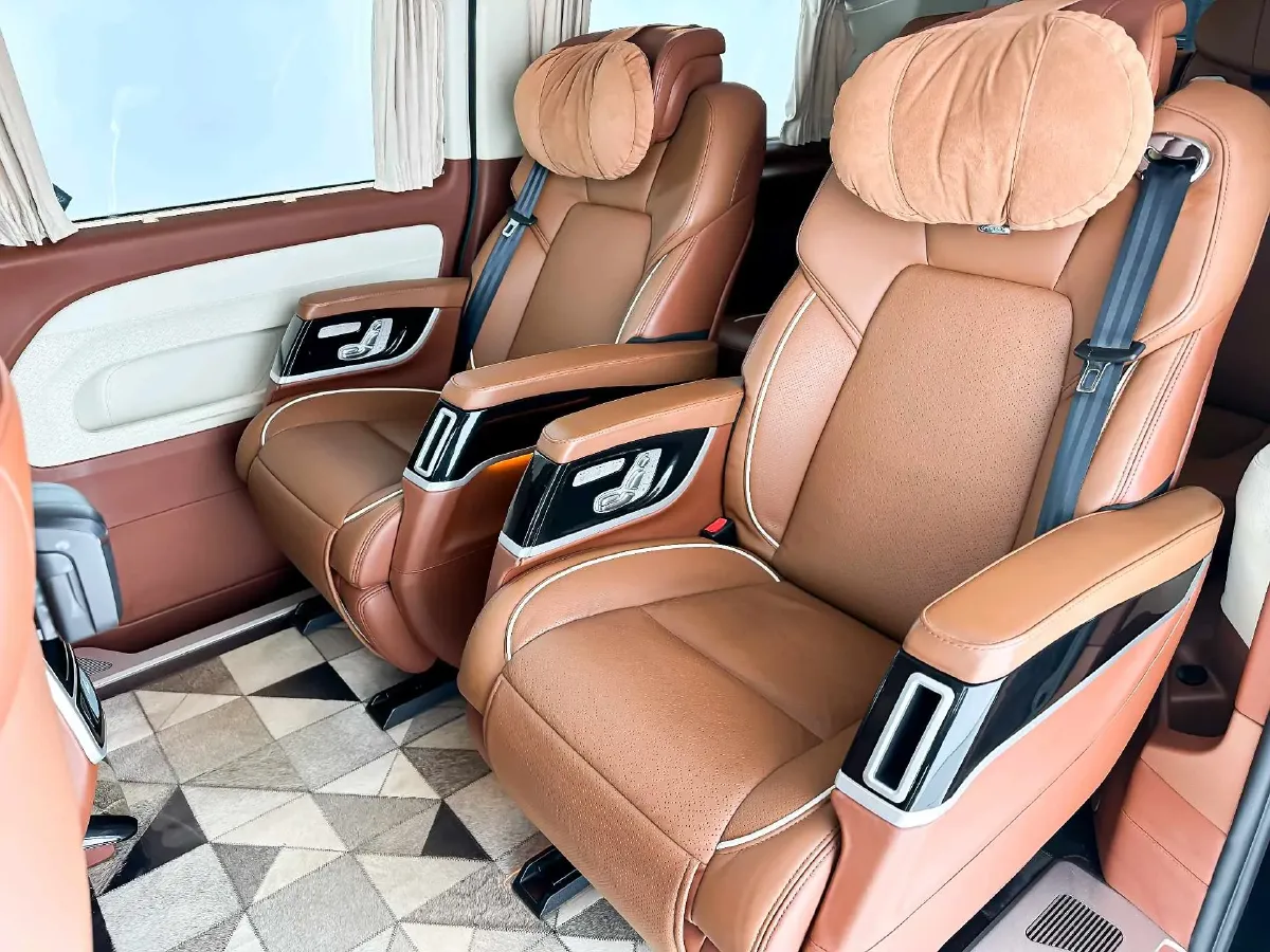2020 Mercedes-Benz Vito 2.0T 211HP L4 9AT,autocango,china used car exporter,china ev exporter,chinese used car exporter,chinese used ev exporter