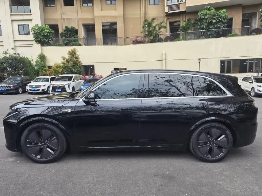 2024 Li L8 Range Extended 154HP REEV 42.8KWH,autocango,china used car exporter,china ev exporter,chinese used car exporter,chinese used ev exporter