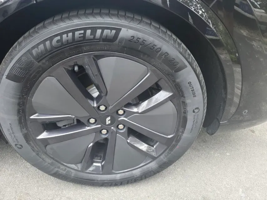 2024 Li L8 Range Extended 154HP REEV 42.8KWH,autocango,china used car exporter,china ev exporter,chinese used car exporter,chinese used ev exporter
