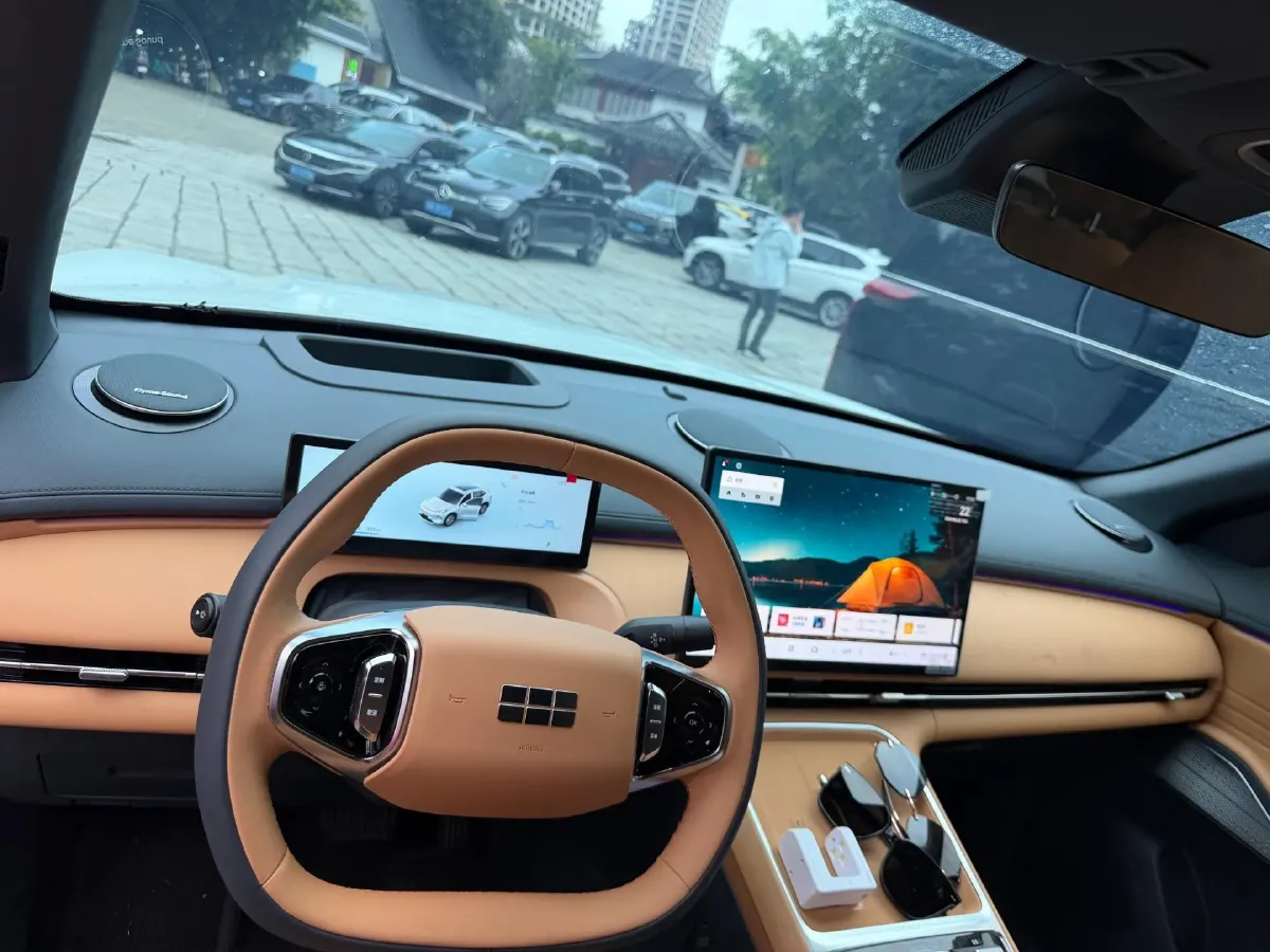 2025 Geely Galaxy L7 1.5L 112HP L4 1DHT PHEV 18.4KWH,autocango,china used car exporter,china ev exporter,chinese used car exporter,chinese used ev exporter