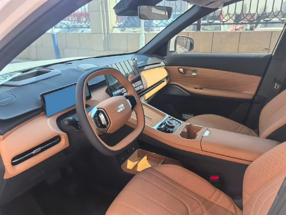 2025 Geely Galaxy L7 1.5L 112HP L4 1DHT PHEV 18.4KWH,autocango,china used car exporter,china ev exporter,chinese used car exporter,chinese used ev exporter