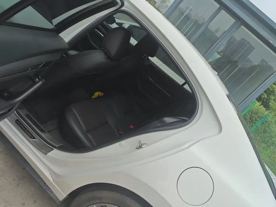 2021 Mazda 3 Axela 2.0L 158HP L4 6AT,autocango,china used car exporter,china ev exporter,chinese used car exporter,chinese used ev exporter