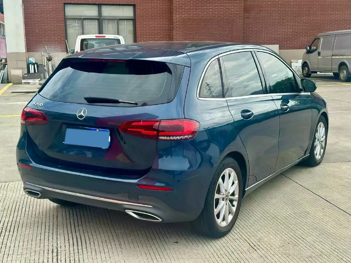 2021 Mercedes-Benz B Class 1.3T 163HP L4 7DCT,autocango,china used car exporter,china ev exporter,chinese used car exporter,chinese used ev exporter