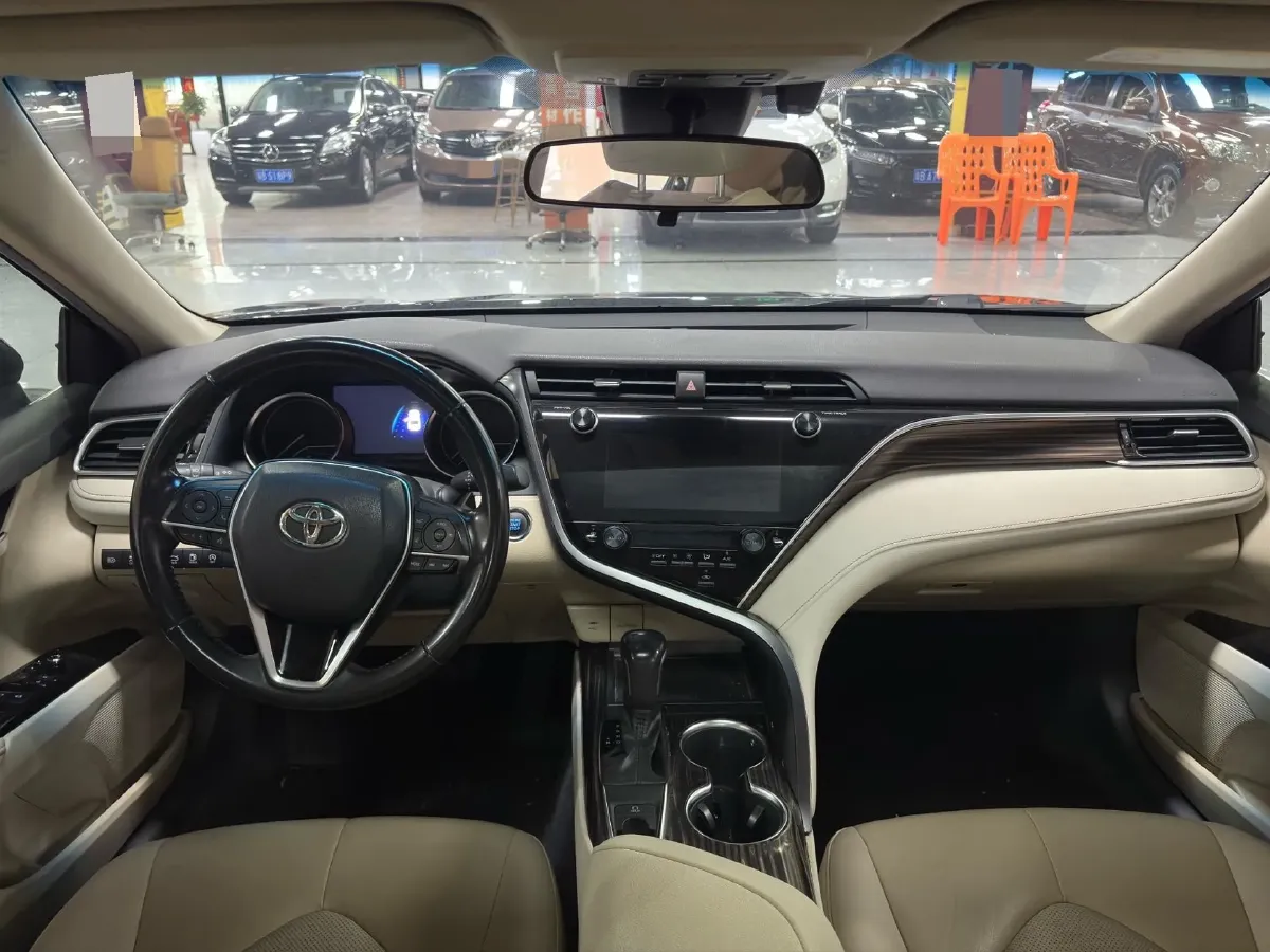 2019 Toyota Camry 2.0L 178HP L4 CVT,autocango,china used car exporter,china ev exporter,chinese used car exporter,chinese used ev exporter