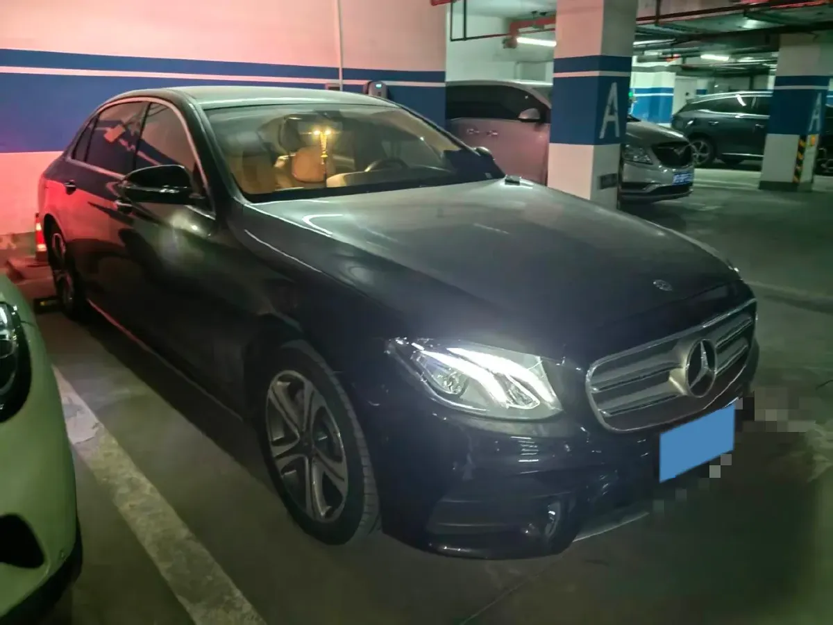 2020 Mercedes-Benz E Class 1.5T 184HP L4 9AT,autocango,china used car exporter,china ev exporter,chinese used car exporter,chinese used ev exporter