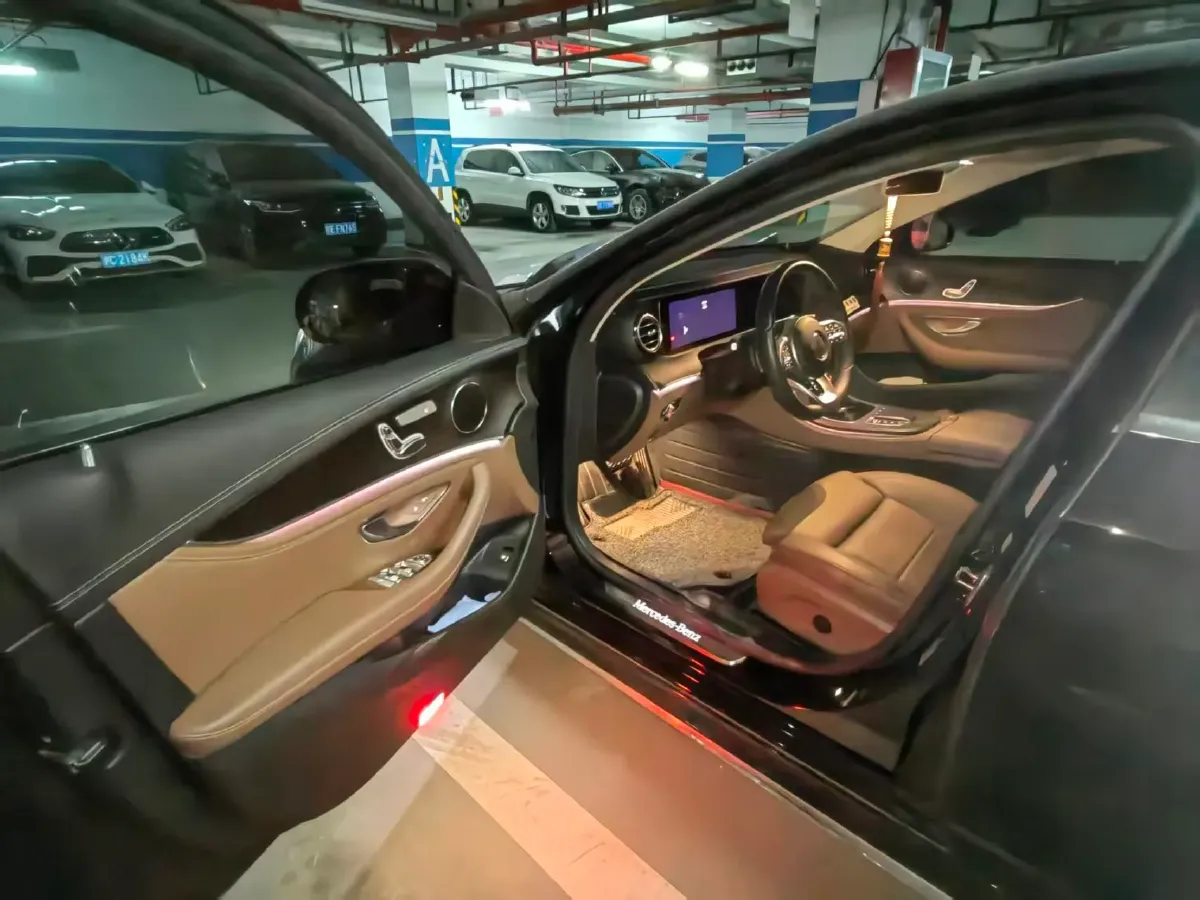 2020 Mercedes-Benz E Class 1.5T 184HP L4 9AT,autocango,china used car exporter,china ev exporter,chinese used car exporter,chinese used ev exporter