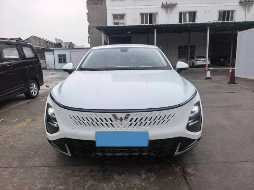 2025 WuLing XingGuang 1.5L 106HP L4 E-CVT PHEV,autocango,china used car exporter,china ev exporter,chinese used car exporter,chinese used ev exporter