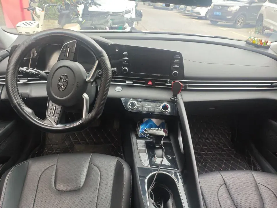 2021 Hyundai Elantra 1.5L 115HP L4 CVT,autocango,china used car exporter,china ev exporter,chinese used car exporter,chinese used ev exporter