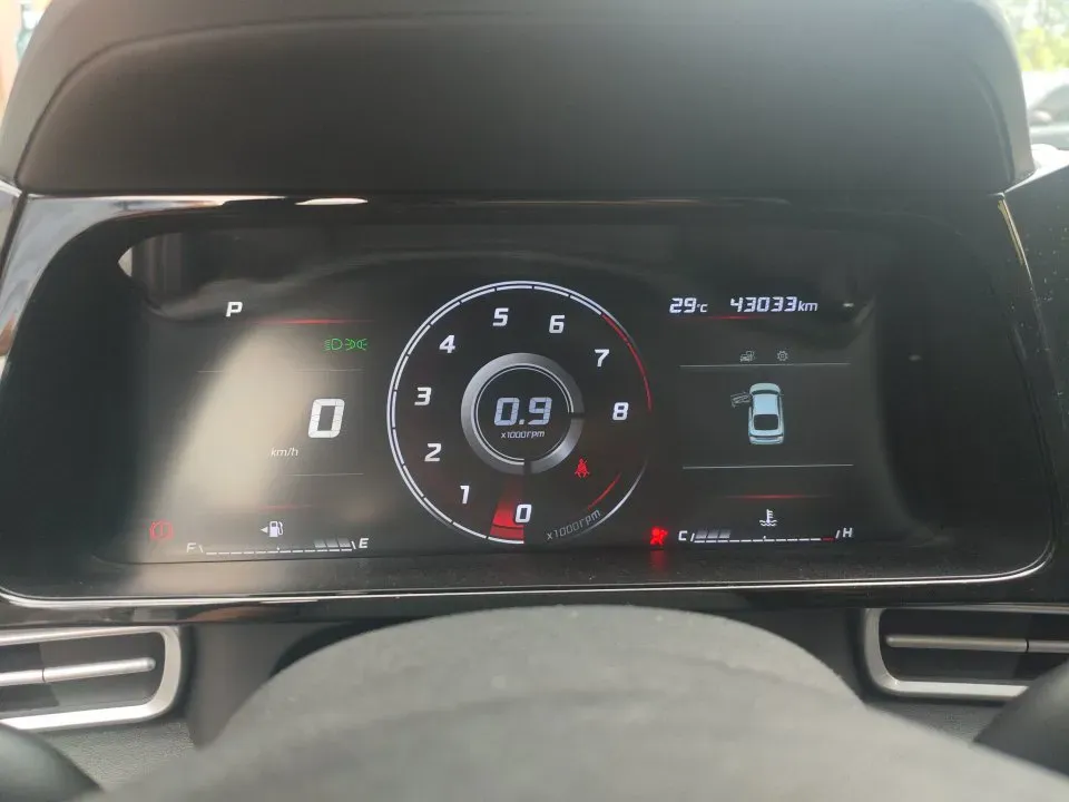 2021 Hyundai Elantra 1.5L 115HP L4 CVT,autocango,china used car exporter,china ev exporter,chinese used car exporter,chinese used ev exporter