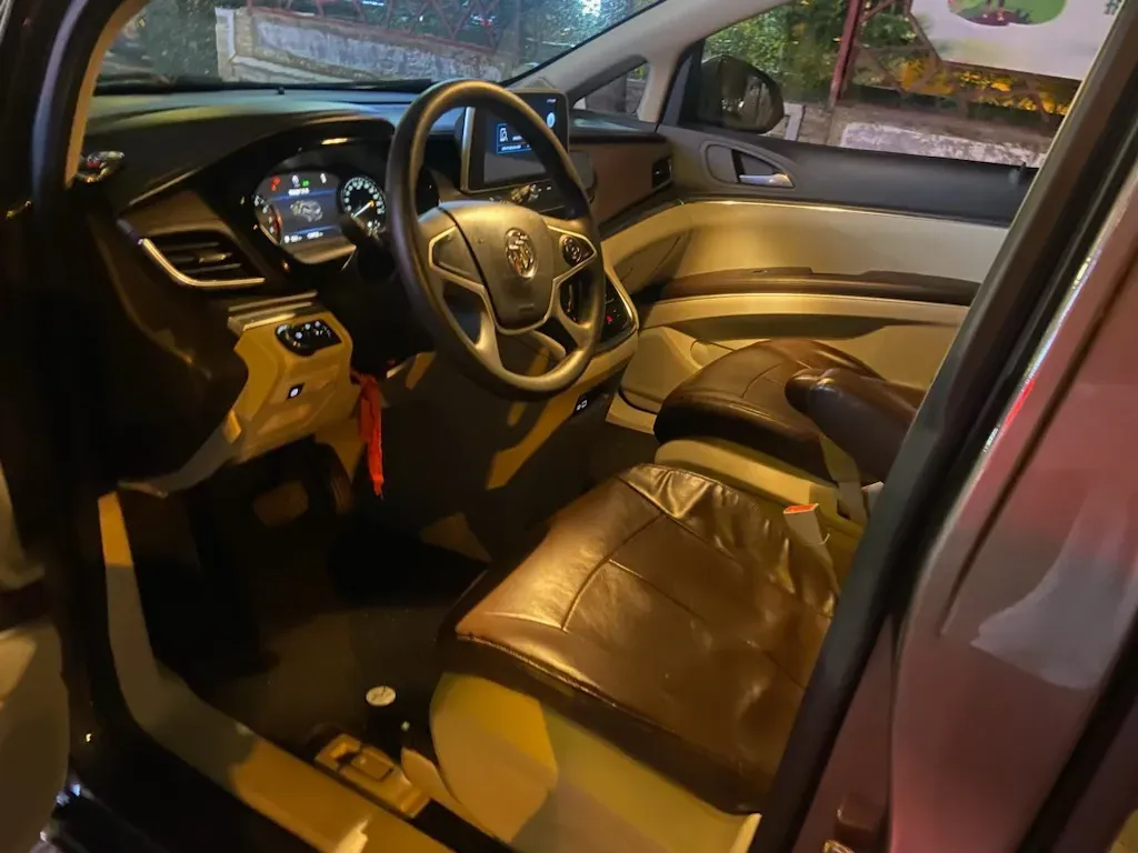 2021 Buick GL8 2.0T 237HP L4 9AT,autocango,china used car exporter,china ev exporter,chinese used car exporter,chinese used ev exporter