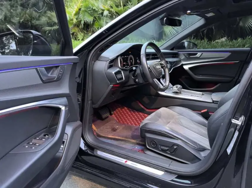 2021 Audi A6L 2.0T 224HP L4 7DCT,autocango,china used car exporter,china ev exporter,chinese used car exporter,chinese used ev exporter
