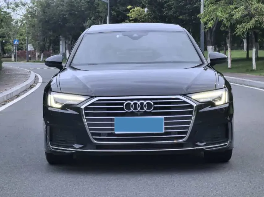 2021 Audi A6L 2.0T 224HP L4 7DCT,autocango,china used car exporter,china ev exporter,chinese used car exporter,chinese used ev exporter