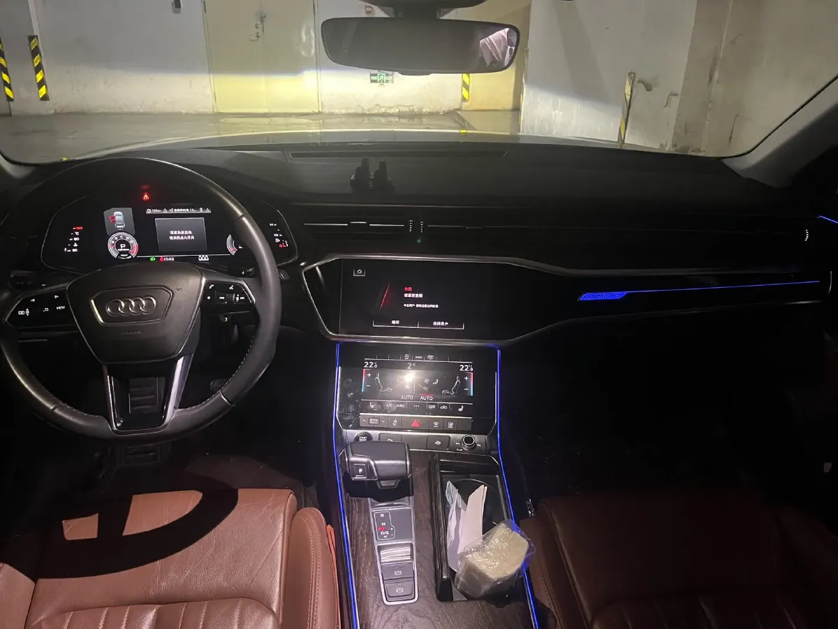 2021 Audi A6L 2.0T 224HP L4 7DCT,autocango,china used car exporter,china ev exporter,chinese used car exporter,chinese used ev exporter
