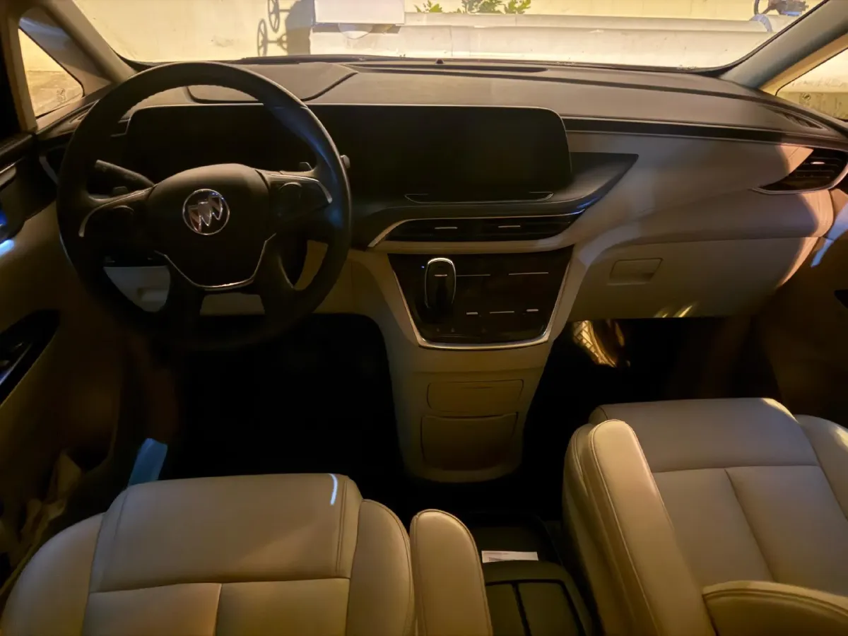 2023 Buick GL8 2.0T 237HP L4 9AT,autocango,china used car exporter,china ev exporter,chinese used car exporter,chinese used ev exporter