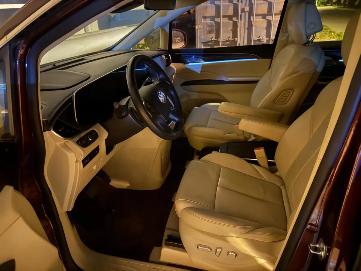 2023 Buick GL8 2.0T 237HP L4 9AT,autocango,china used car exporter,china ev exporter,chinese used car exporter,chinese used ev exporter