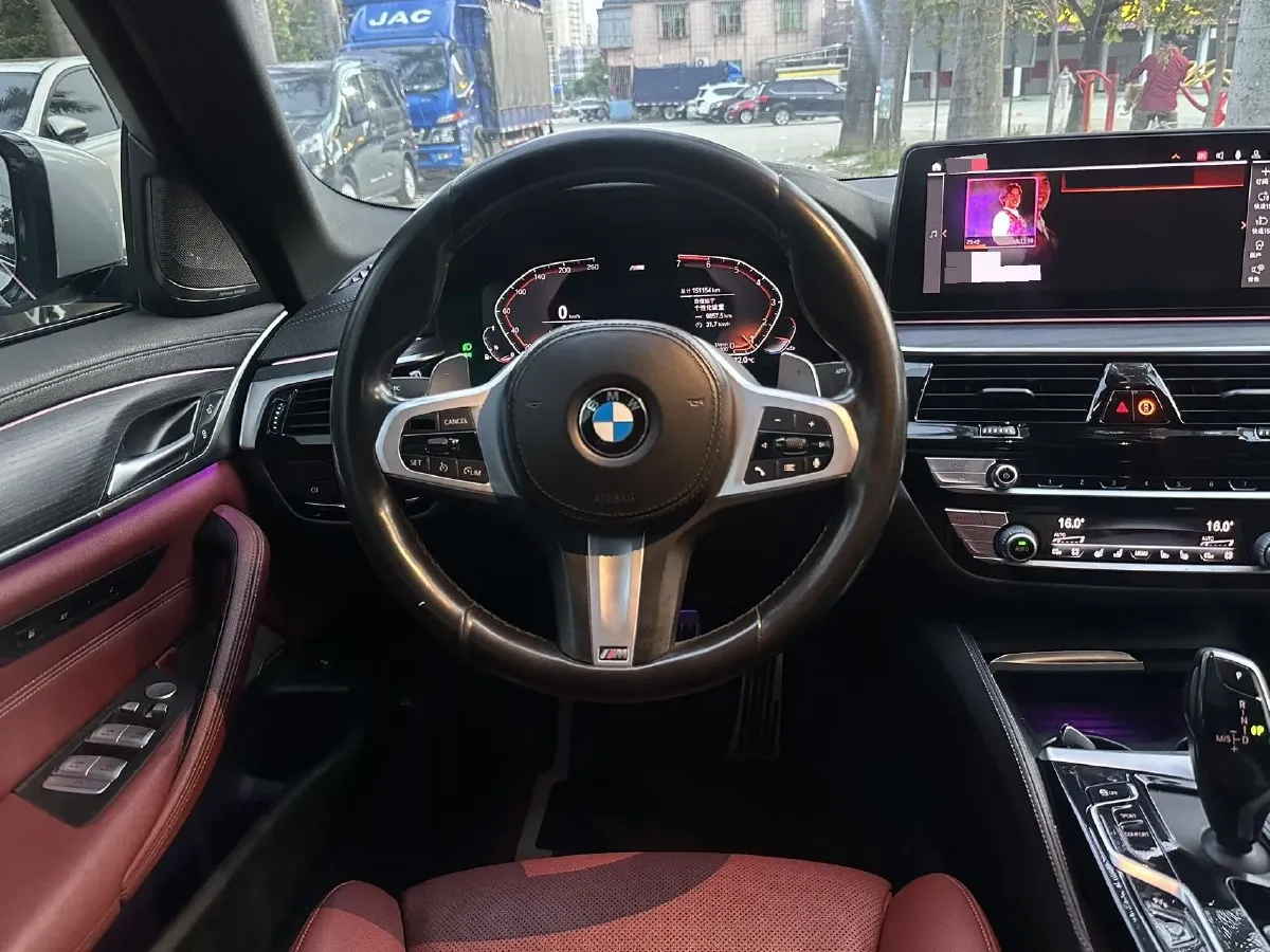 2021 BMW 5 Series 2.0T 252HP L4 8AT,autocango,china used car exporter,china ev exporter,chinese used car exporter,chinese used ev exporter