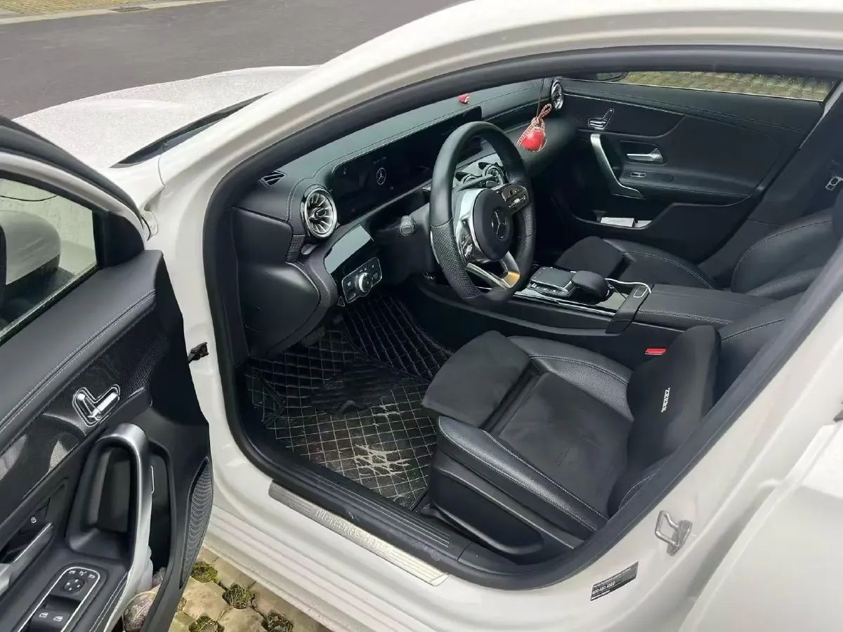 2022 Mercedes-Benz A Class 1.3T 163HP L4 7DCT,autocango,china used car exporter,china ev exporter,chinese used car exporter,chinese used ev exporter
