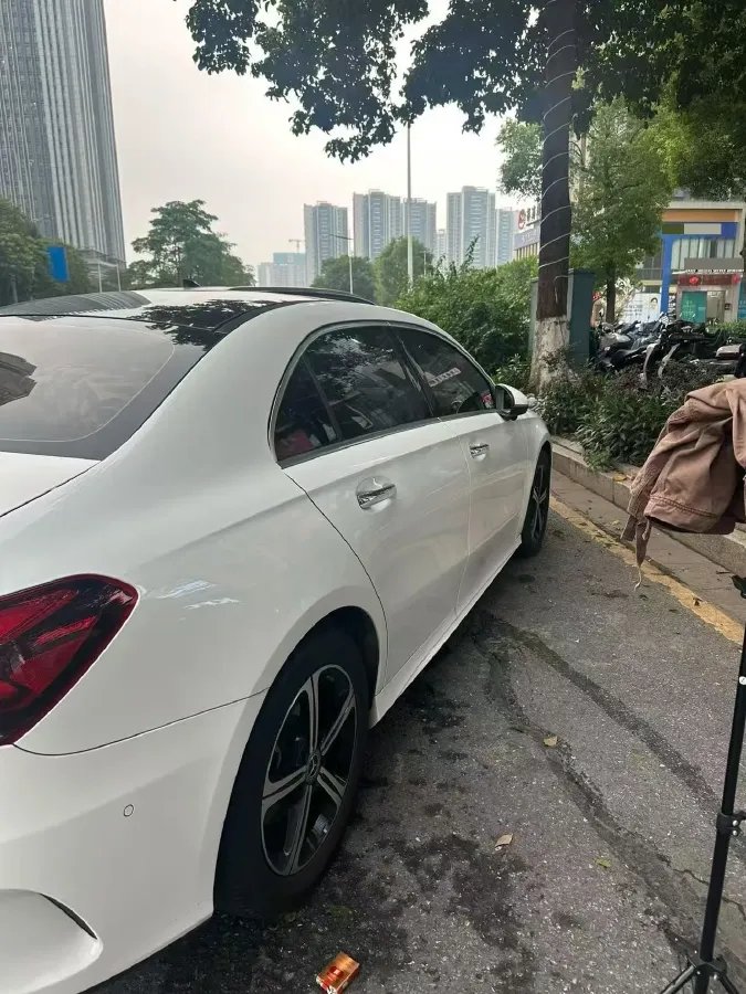 2022 Mercedes-Benz A Class 1.3T 163HP L4 7DCT,autocango,china used car exporter,china ev exporter,chinese used car exporter,chinese used ev exporter