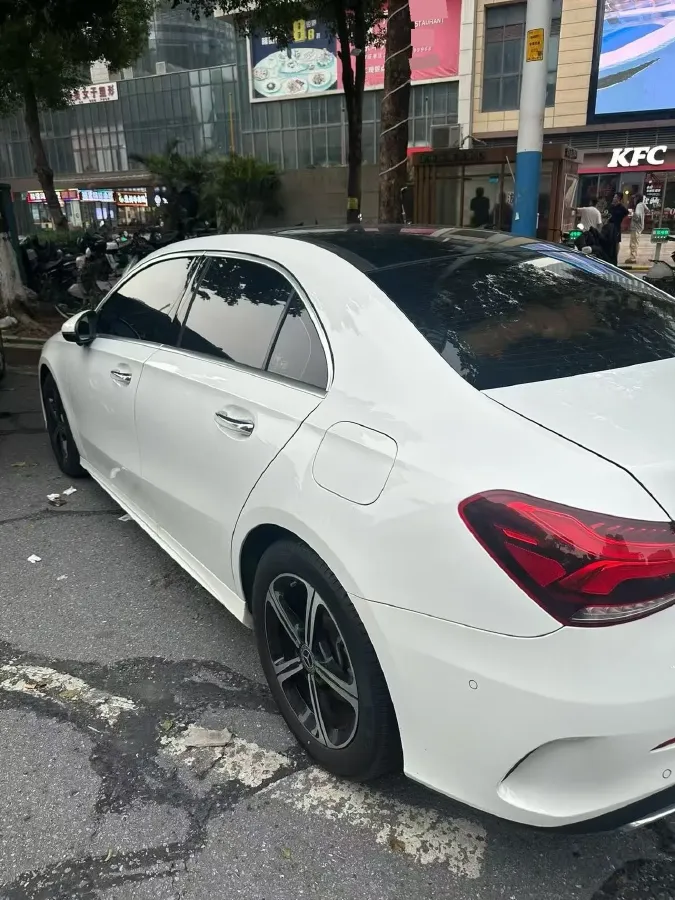 2022 Mercedes-Benz A Class 1.3T 163HP L4 7DCT,autocango,china used car exporter,china ev exporter,chinese used car exporter,chinese used ev exporter