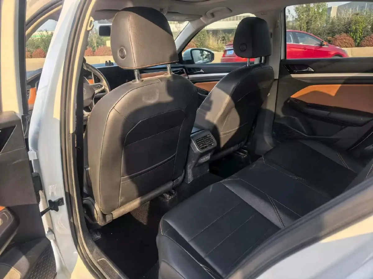 2023 Volkswagen Bora 1.2T 116HP L4 7DCT,autocango,china used car exporter,china ev exporter,chinese used car exporter,chinese used ev exporter