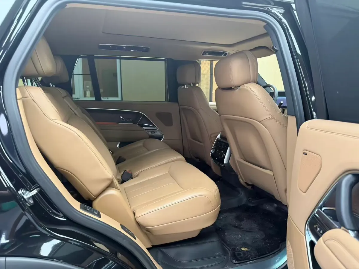 2024 Land Rover Range Rover 3.0T 400HP L6 8AT,autocango,china used car exporter,china ev exporter,chinese used car exporter,chinese used ev exporter