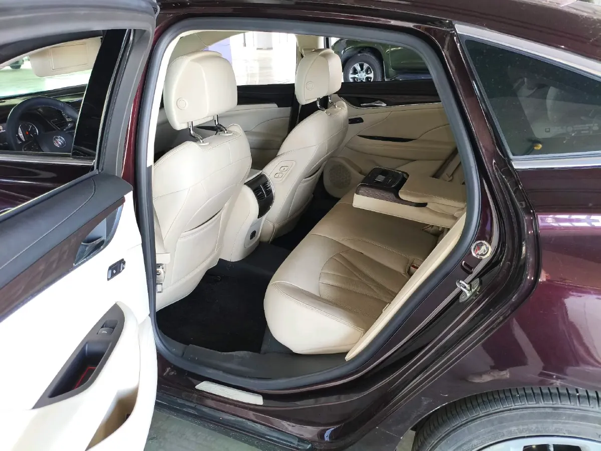 2022 Buick Larcosse 2.0T 237HP L4 9AT,autocango,china used car exporter,china ev exporter,chinese used car exporter,chinese used ev exporter