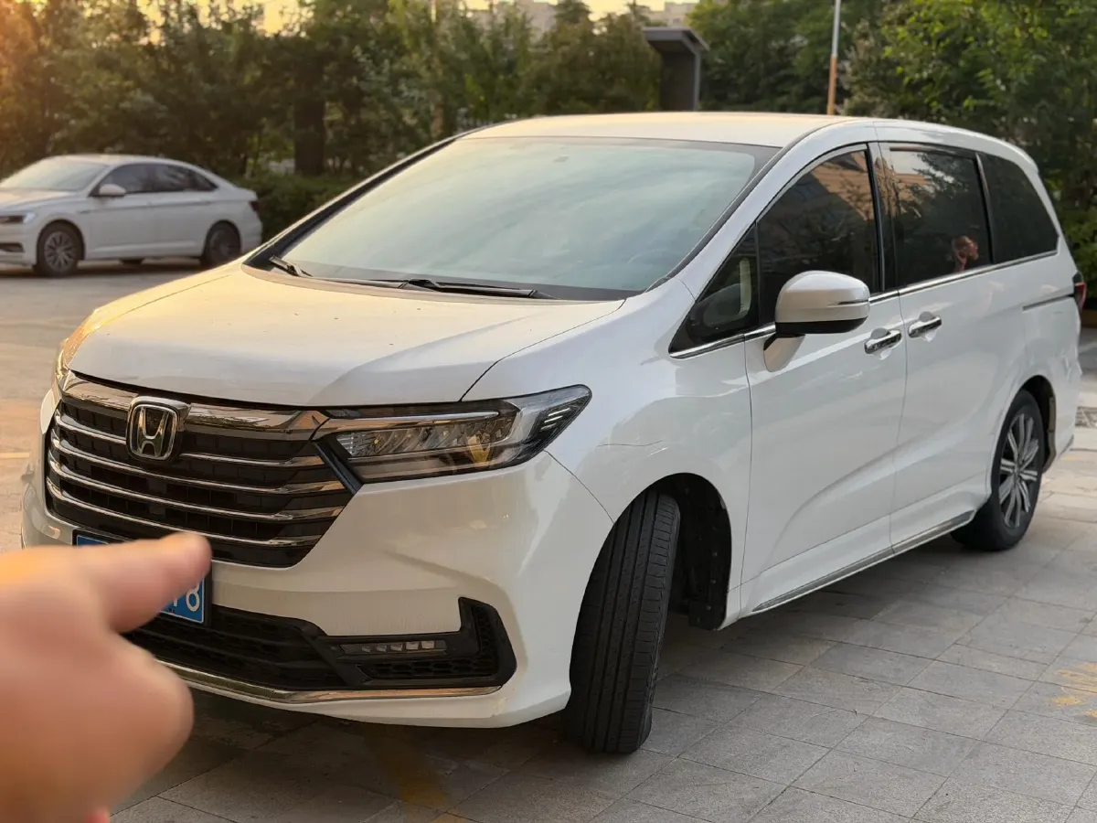 2022 Honda Odyssey 2.0L 146HP L4 E-CVT Hybrid,autocango,china used car exporter,china ev exporter,chinese used car exporter,chinese used ev exporter