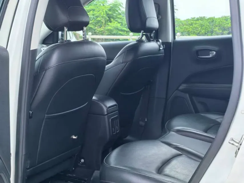 2018 Isuzu Mu-X 1.9T 163HP L4 6AT,autocango,china used car exporter,china ev exporter,chinese used car exporter,chinese used ev exporter