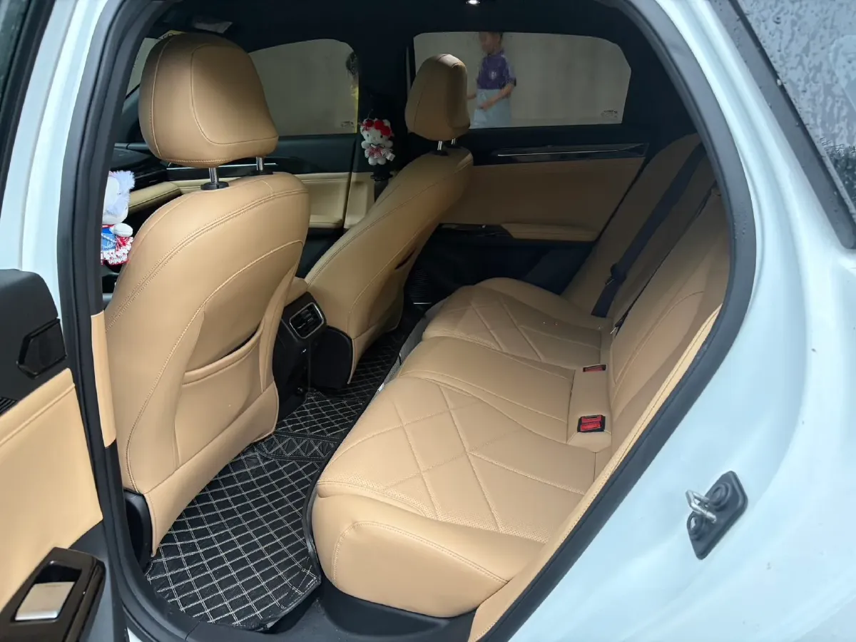 2023 Geely Galaxy L6 1.5T 163HP L4 3DHT PHEV,autocango,china used car exporter,china ev exporter,chinese used car exporter,chinese used ev exporter