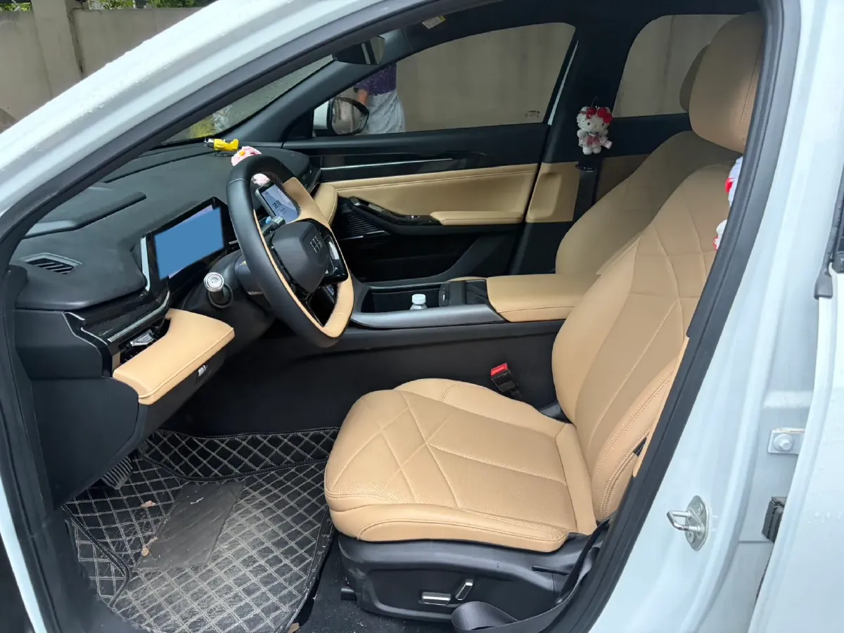 2023 Geely Galaxy L6 1.5T 163HP L4 3DHT PHEV,autocango,china used car exporter,china ev exporter,chinese used car exporter,chinese used ev exporter