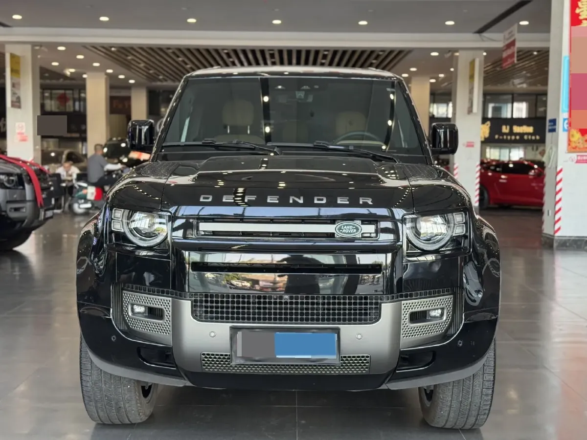 2025 Land Rover Defender 3.0T 400HP L6 8AT,autocango,china used car exporter,china ev exporter,chinese used car exporter,chinese used ev exporter