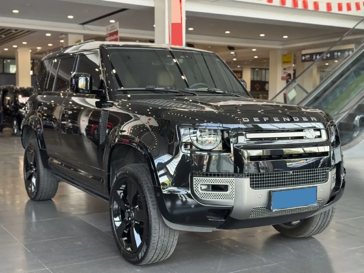 2025 Land Rover Defender 3.0T 400HP L6 8AT,autocango,china used car exporter,china ev exporter,chinese used car exporter,chinese used ev exporter