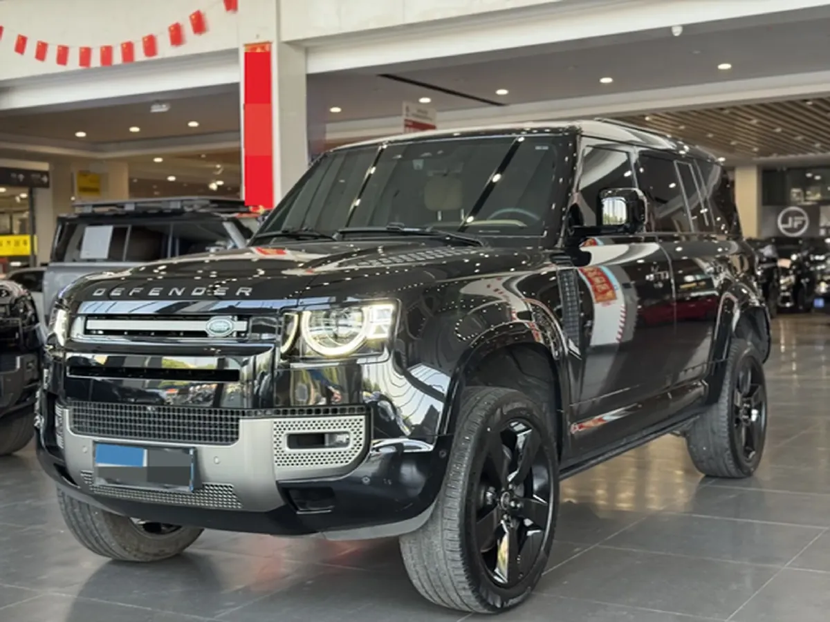 2025 Land Rover Defender 3.0T 400HP L6 8AT,autocango,china used car exporter,china ev exporter,chinese used car exporter,chinese used ev exporter