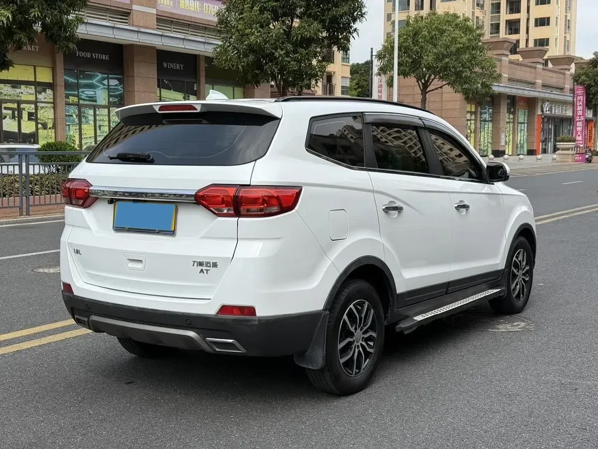 2017 Bestune B30 1.6L 109HP L4 6AT,autocango,china used car exporter,china ev exporter,chinese used car exporter,chinese used ev exporter