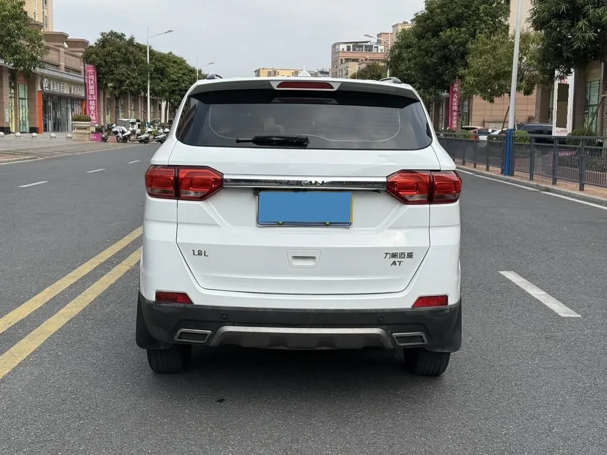 2017 Bestune B30 1.6L 109HP L4 6AT,autocango,china used car exporter,china ev exporter,chinese used car exporter,chinese used ev exporter