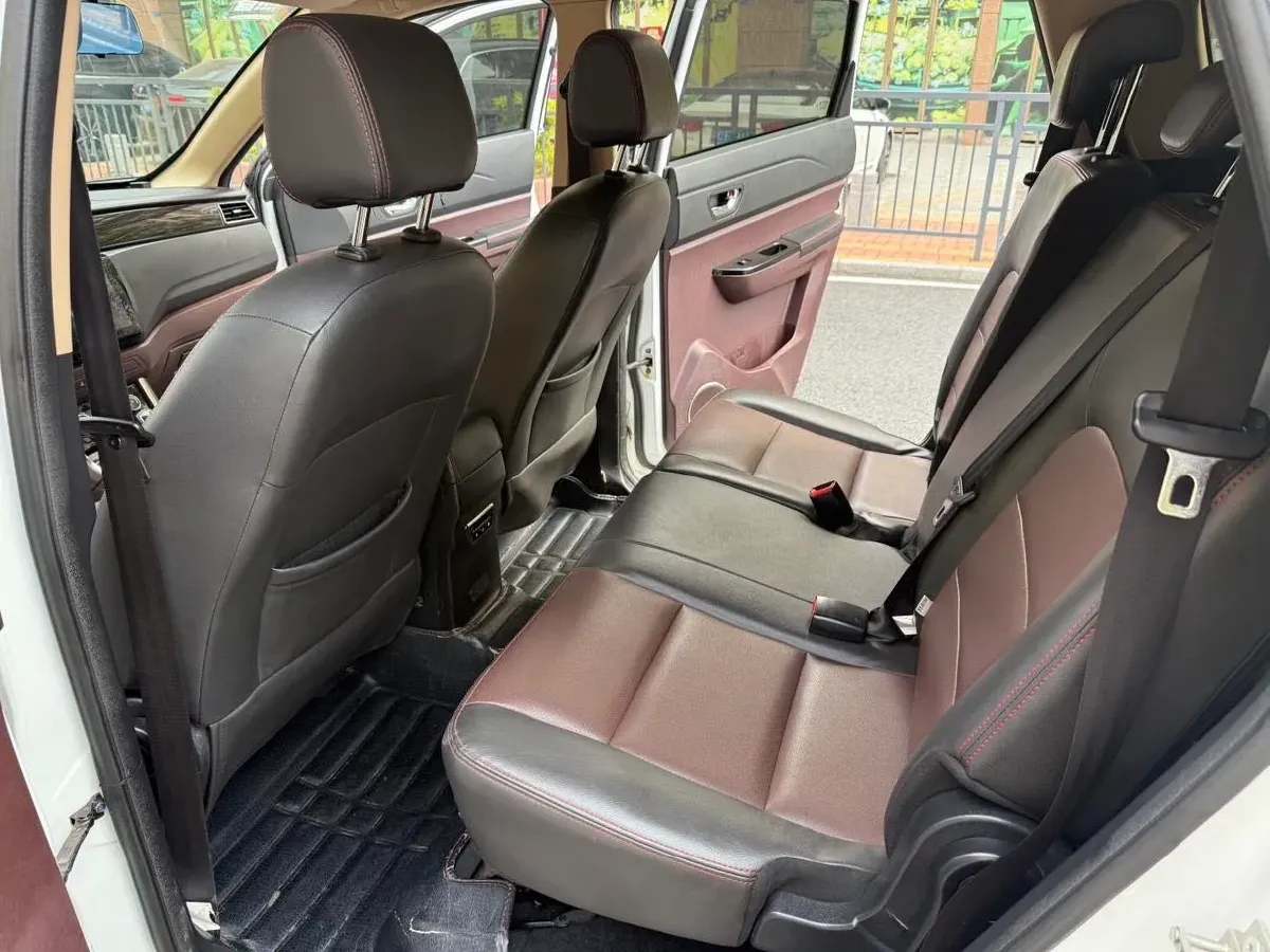 2017 Bestune B30 1.6L 109HP L4 6AT,autocango,china used car exporter,china ev exporter,chinese used car exporter,chinese used ev exporter