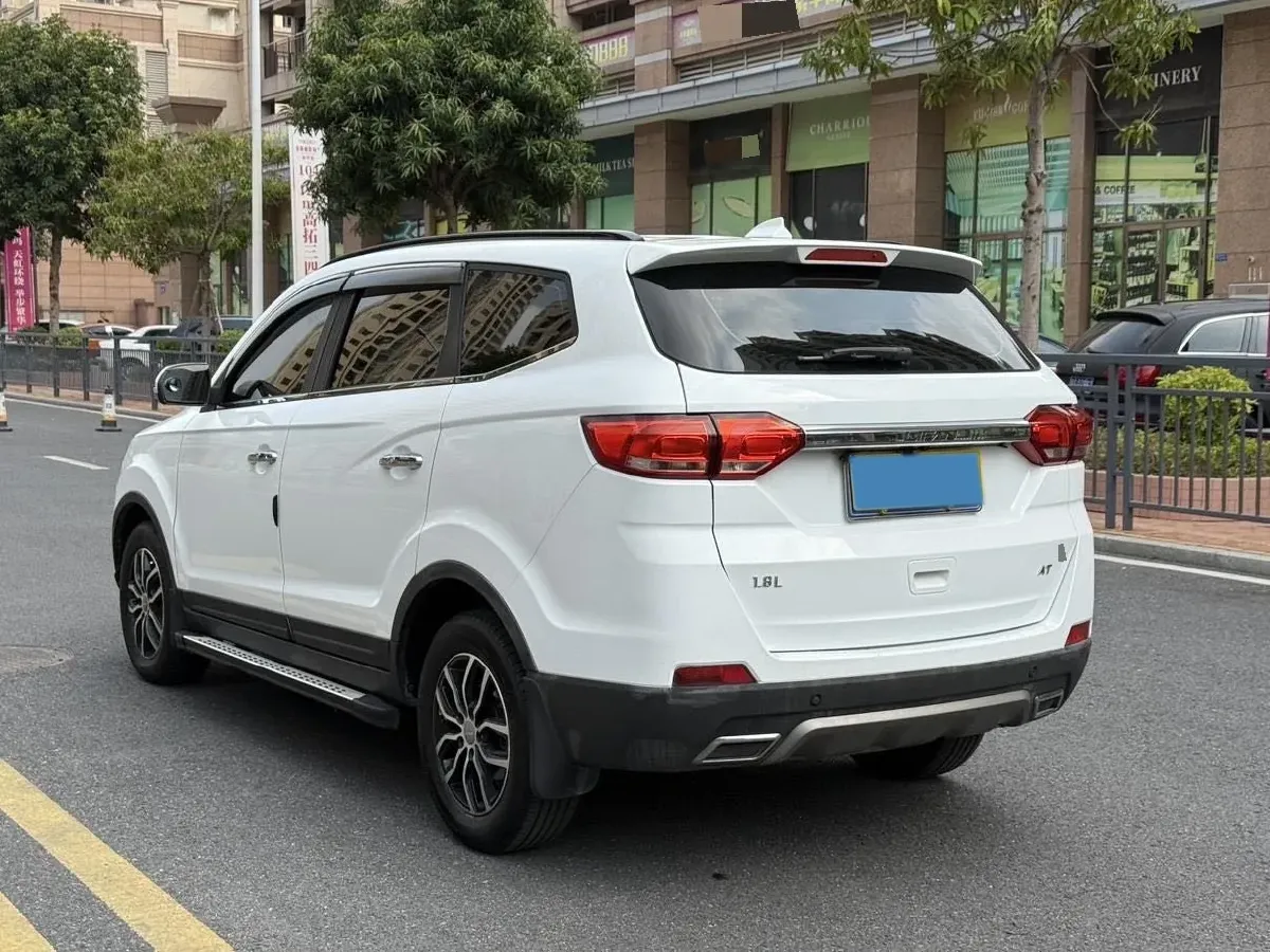 2017 Bestune B30 1.6L 109HP L4 6AT,autocango,china used car exporter,china ev exporter,chinese used car exporter,chinese used ev exporter