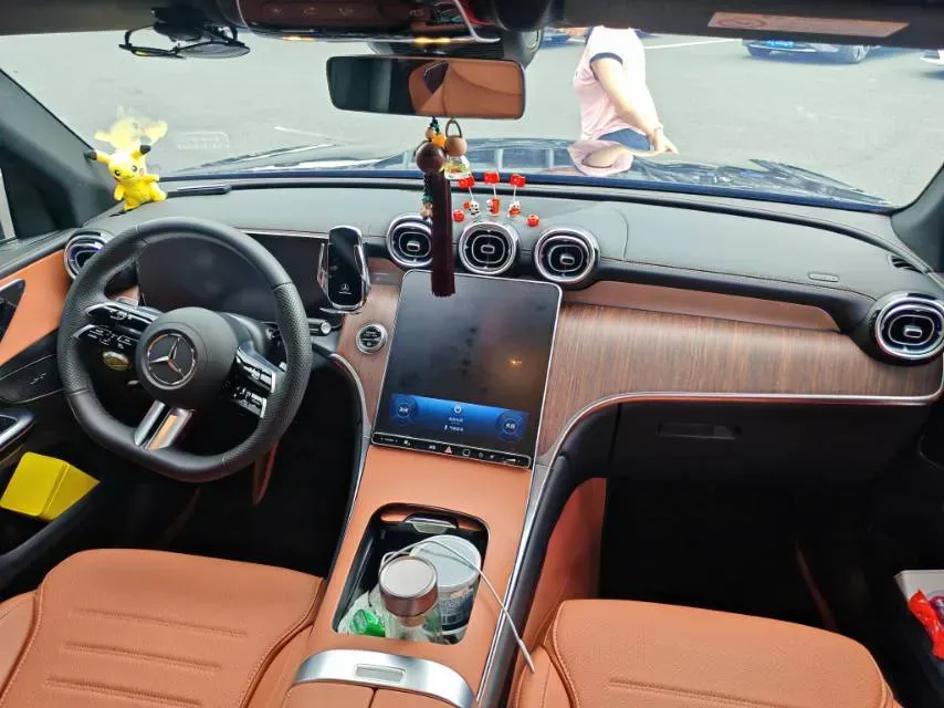 2025 Mercedes-Benz GLC Class 2.0T 258HP L4 9AT,autocango,china used car exporter,china ev exporter,chinese used car exporter,chinese used ev exporter