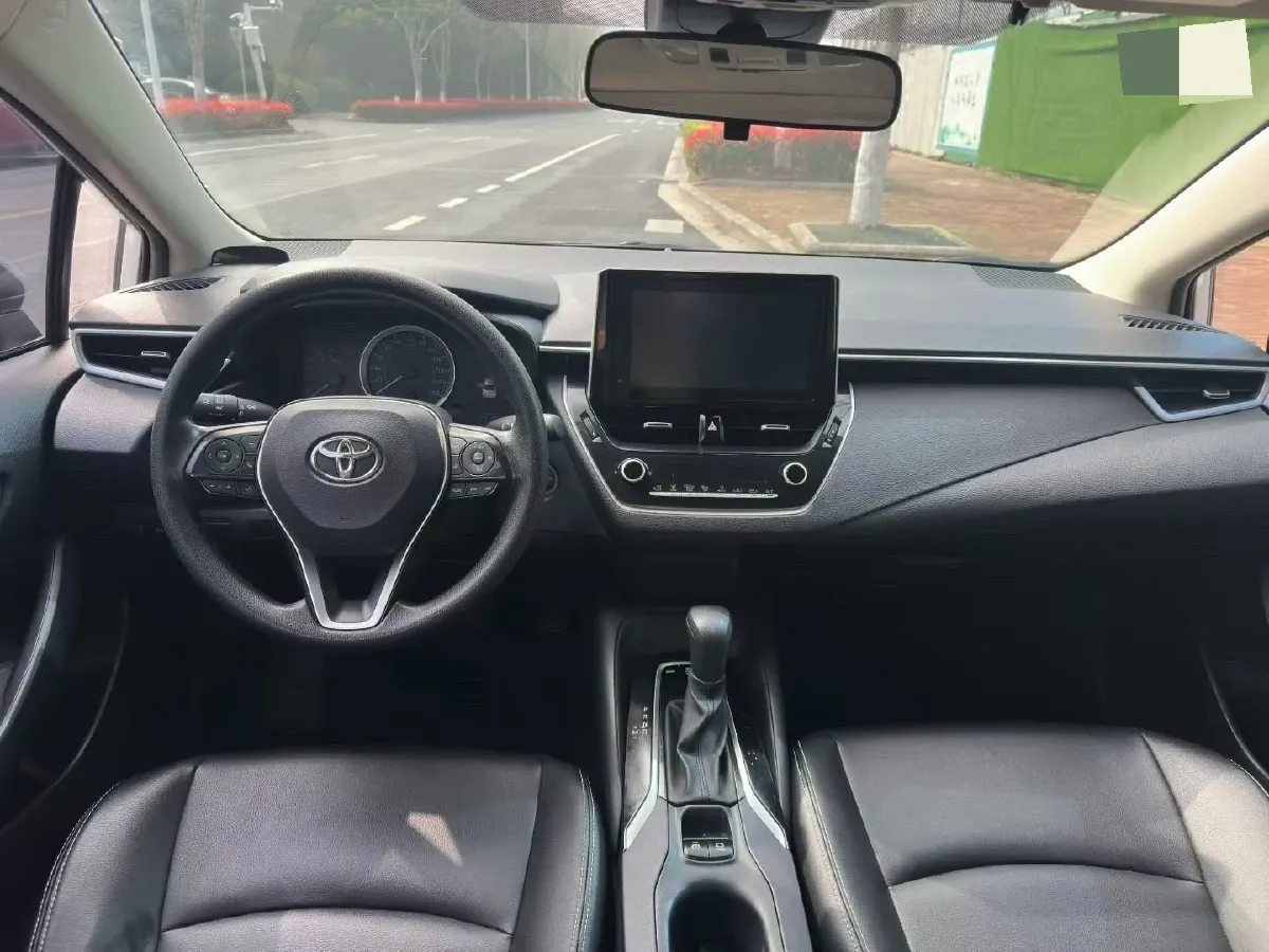 2021 Toyota Corolla 1.2T 116HP L4 CVT,autocango,china used car exporter,china ev exporter,chinese used car exporter,chinese used ev exporter