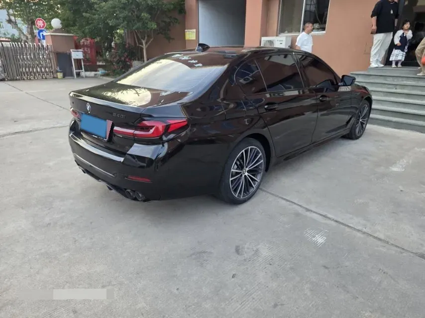 2021 BMW 5 Series 2.0T 252HP L4 8AT,autocango,china used car exporter,china ev exporter,chinese used car exporter,chinese used ev exporter