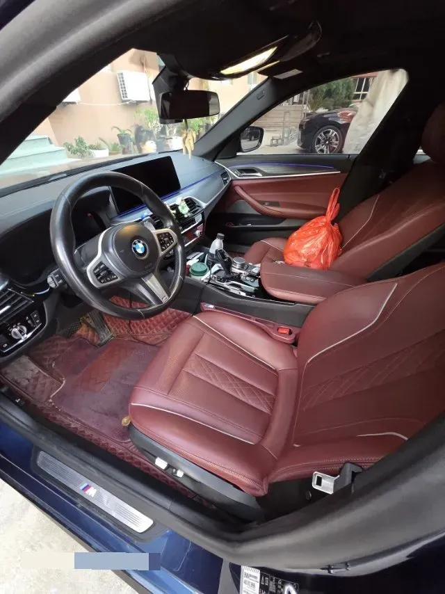 2021 BMW 5 Series 2.0T 252HP L4 8AT,autocango,china used car exporter,china ev exporter,chinese used car exporter,chinese used ev exporter