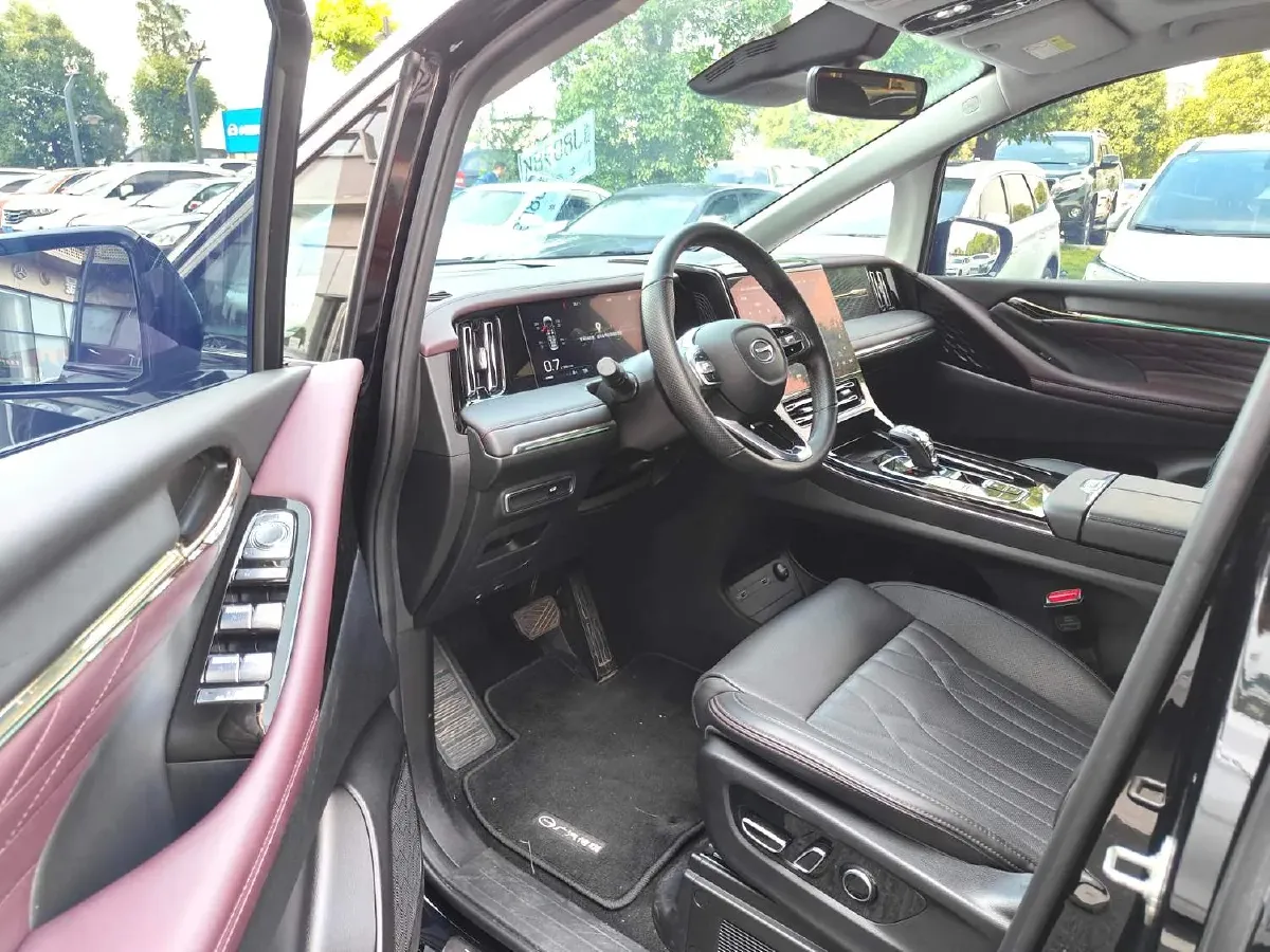 2024 GAC Trumpchi M8 2.0T 252HP L4 8AT,autocango,china used car exporter,china ev exporter,chinese used car exporter,chinese used ev exporter