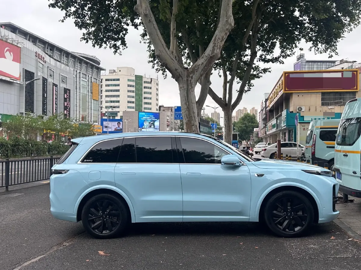 2023 Li L8 Range Extended 154HP REEV 40.9KWH,autocango,china used car exporter,china ev exporter,chinese used car exporter,chinese used ev exporter
